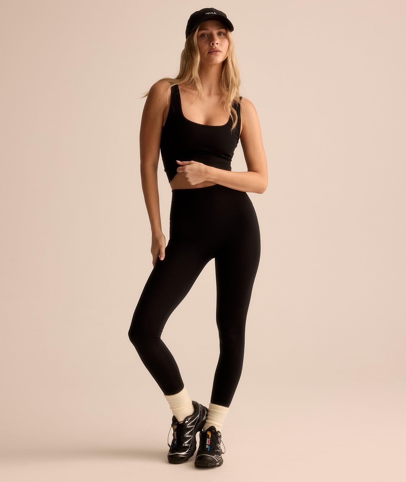 VEHLA Crop Atlet Black